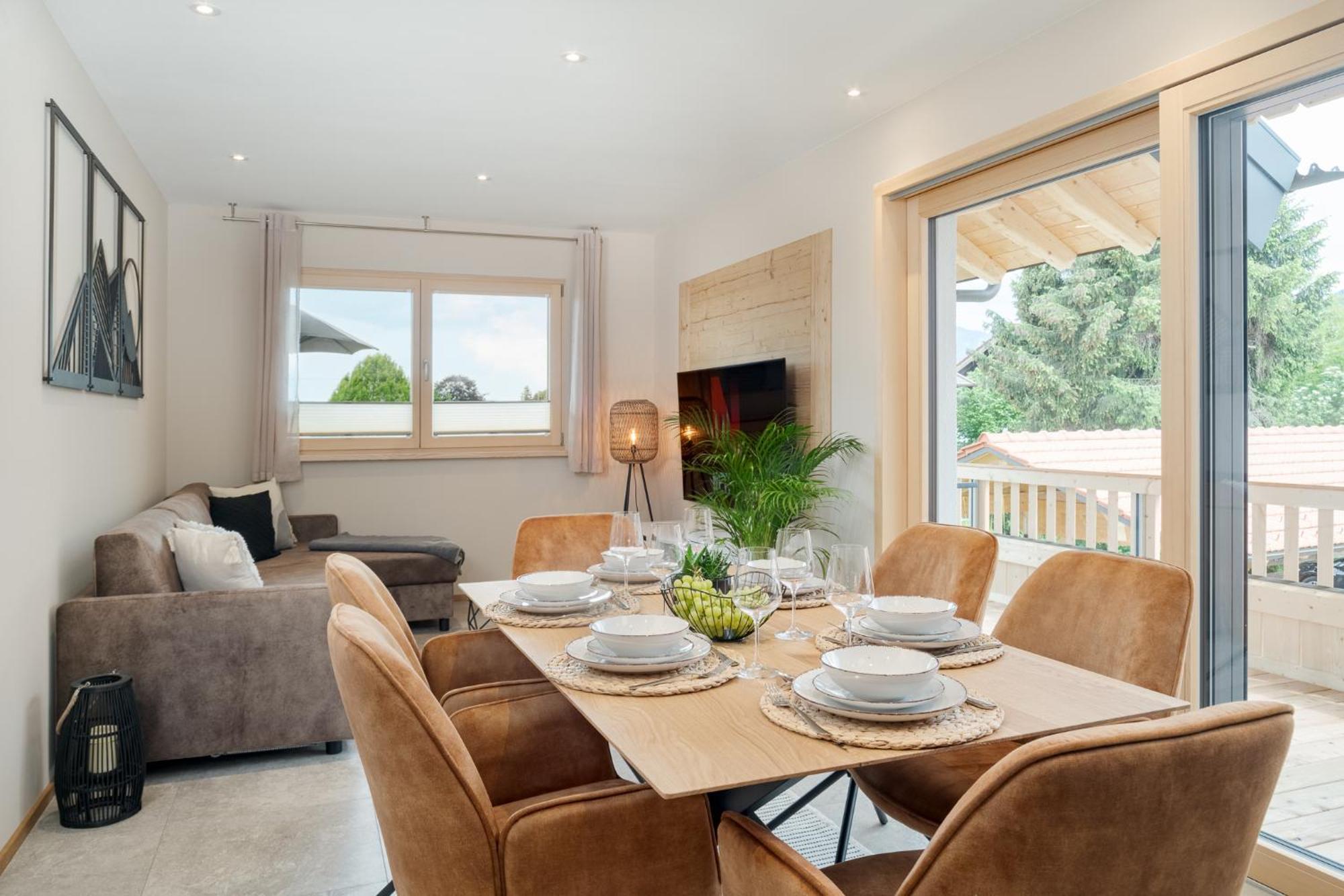 Fenjoy: Ferienapartment In Neubau / Balkon / Bbq Бернау ам Кимзе Екстериор снимка
