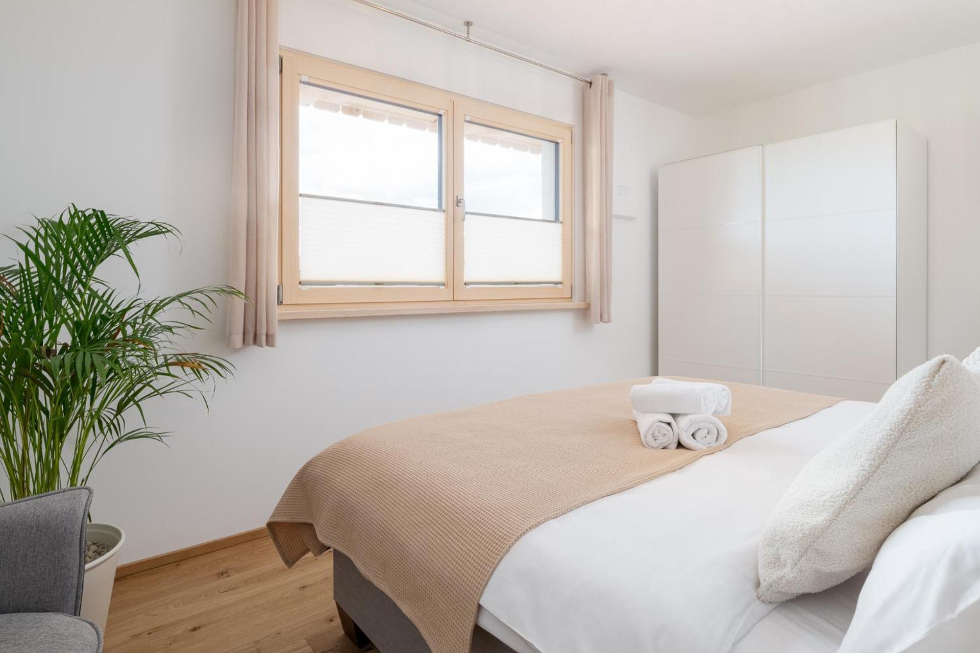 Fenjoy: Ferienapartment In Neubau / Balkon / Bbq Бернау ам Кимзе Екстериор снимка