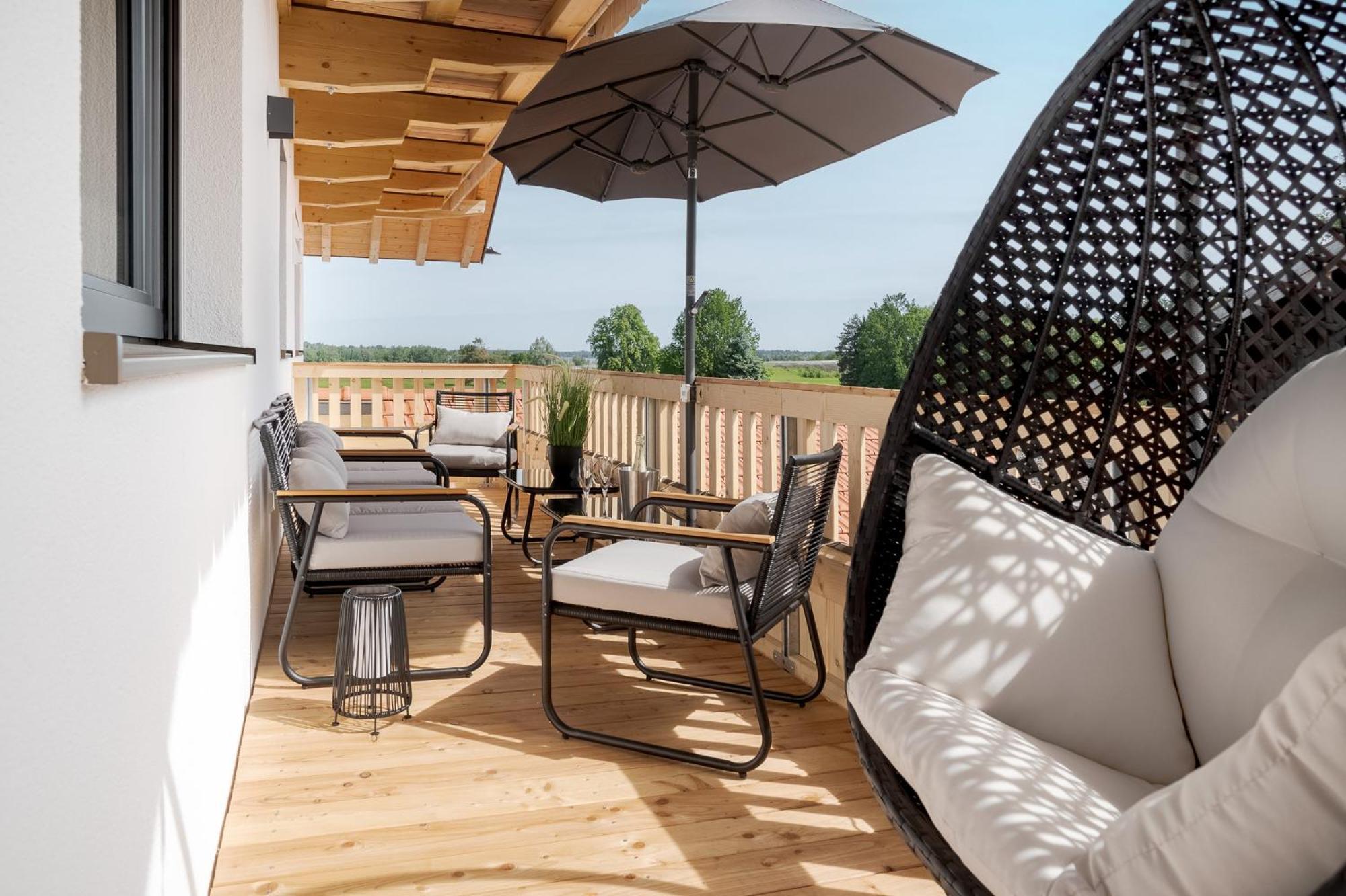 Fenjoy: Ferienapartment In Neubau / Balkon / Bbq Бернау ам Кимзе Екстериор снимка